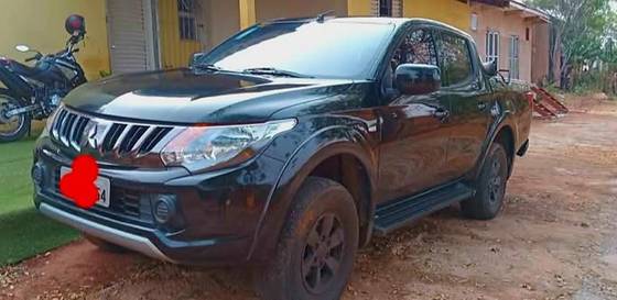 MITSUBISHI L200 TRITON 2.4 16V TURBO DIESEL SPORT HPE CD 4P 4X4 AUTOMÁTICO
